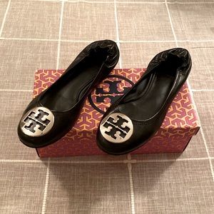 Worn once! Tory Burch Reva Ballet flat black - 9.5